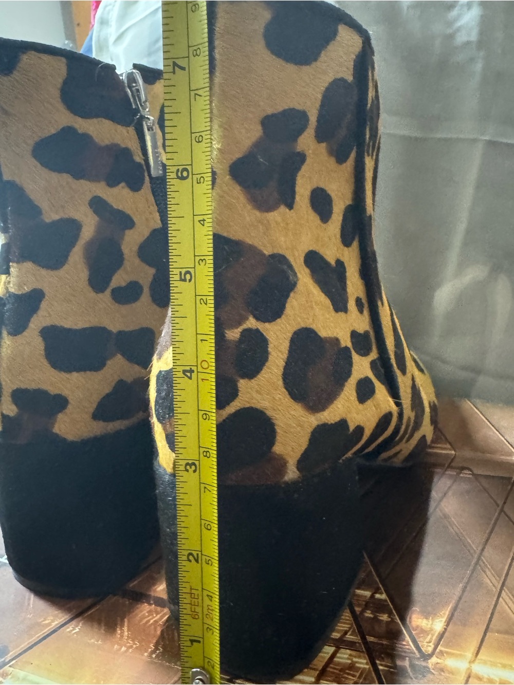 Schutz Leopard Print Calf-hair Side-Zip Ankle Booties NWOT — No Box — Size 6B - Picture 5 of 16